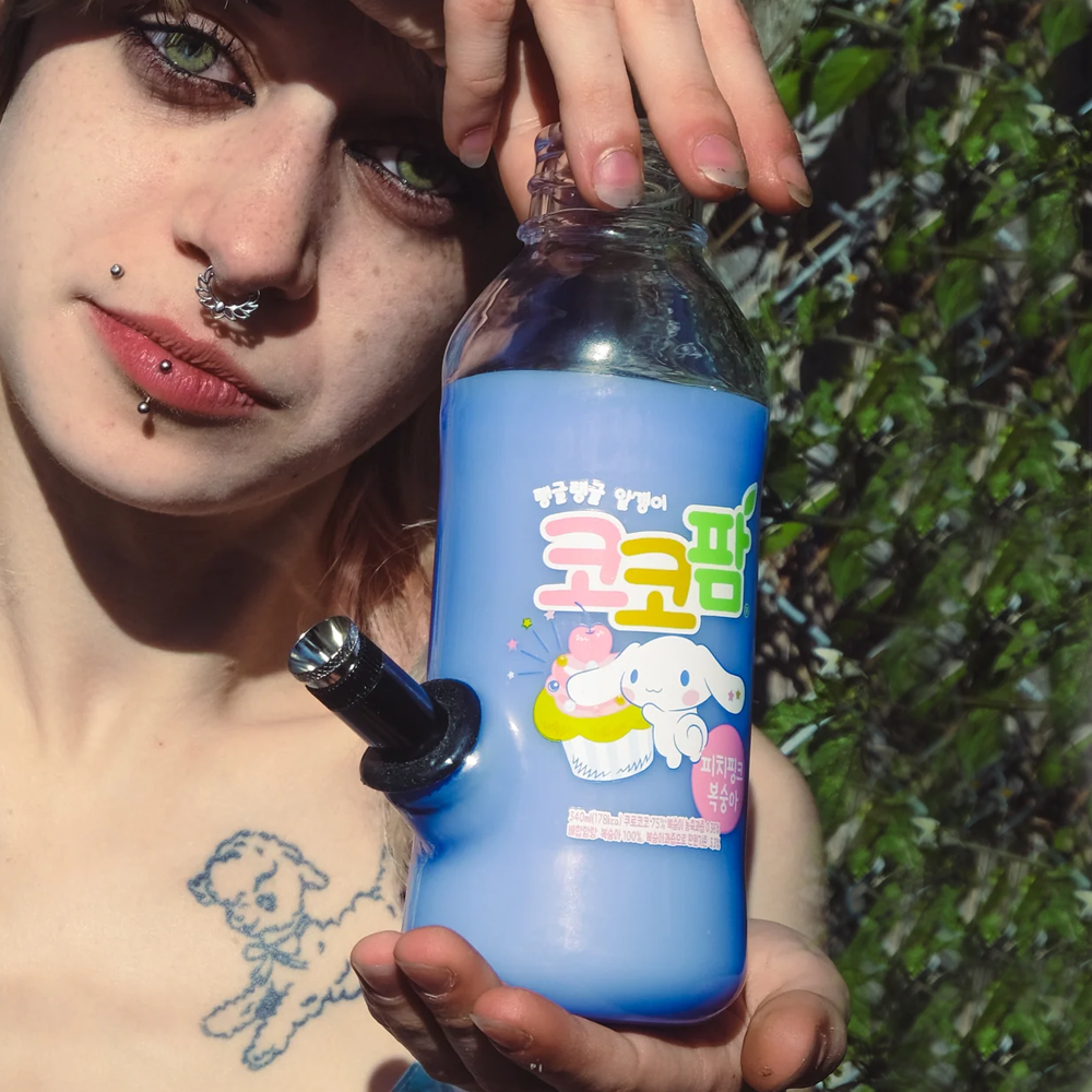 Gatorbeug - OMG Cute! 18cm Glass Bottle Bong - Blue